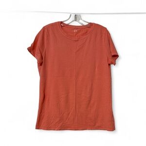GAP Women's Short Sleeve Tee in Rust